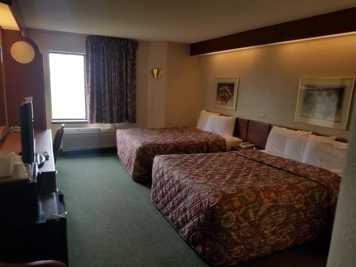 Syracuse Inn And Suites Luaran gambar